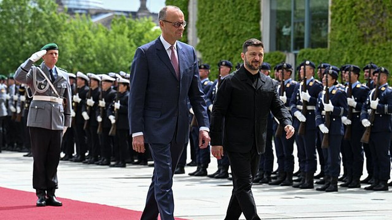 Лидер немецкой партии Сара Вагенкнехт раскритик...