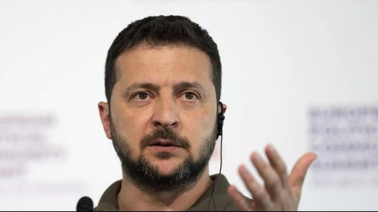 МК: Зеленский сбежал с Украины перед началом мощных ударов по Киеву За последние 12 часов Украина подверглась 58 уд...
