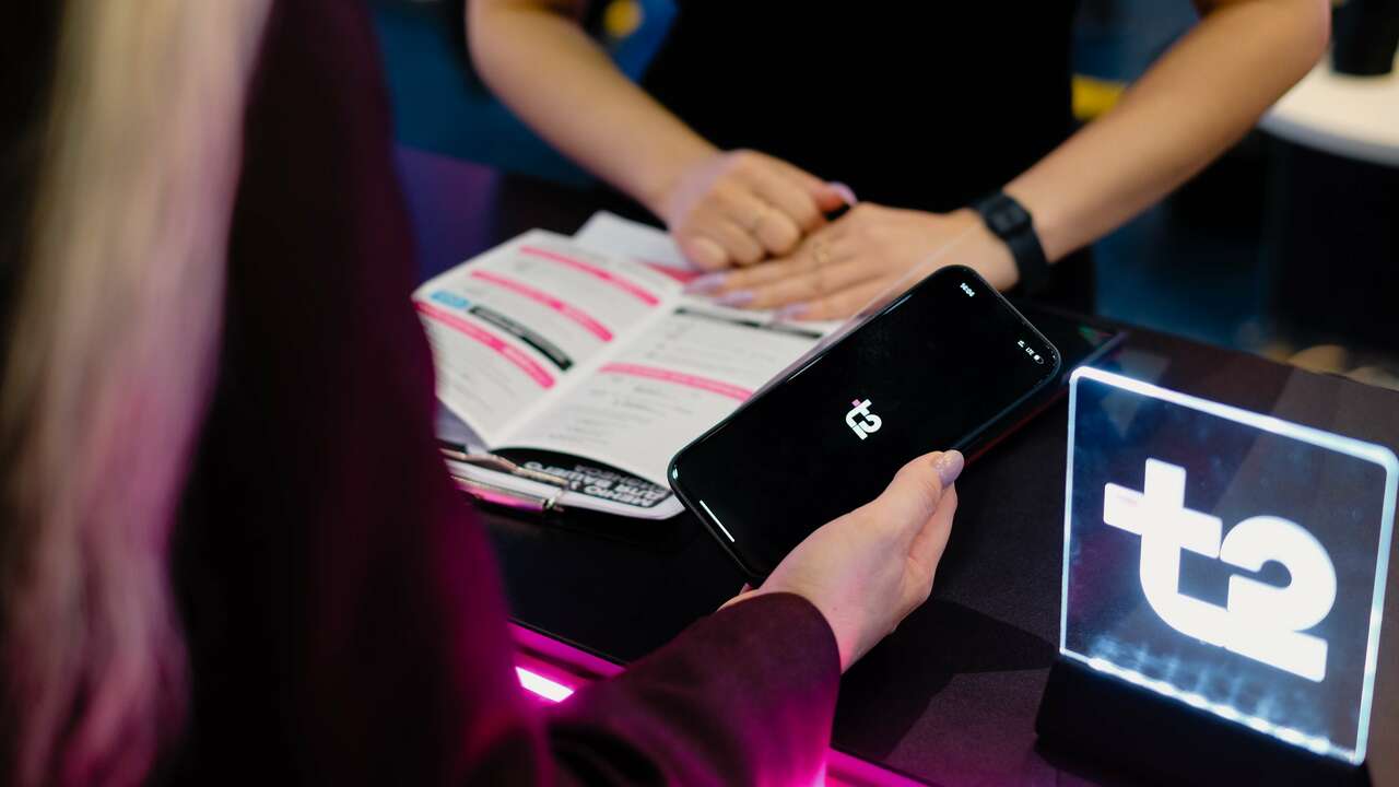 Т2 представила свои цифровые продукты на Российском венчурном форуме в Казани T2, российский оператор мобильной связи, стал у...