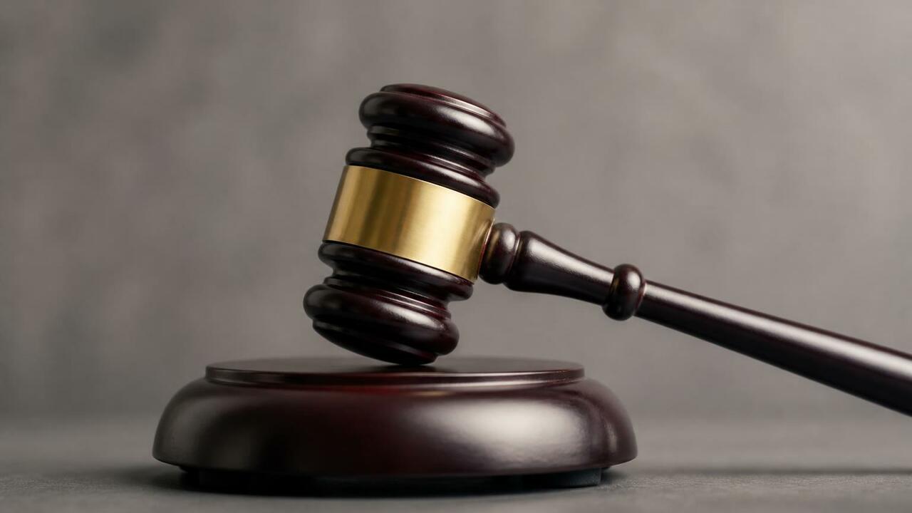 Верховный суд разъяснил снос самовольных построек Верховный суд утвердил обзор практики по самово...