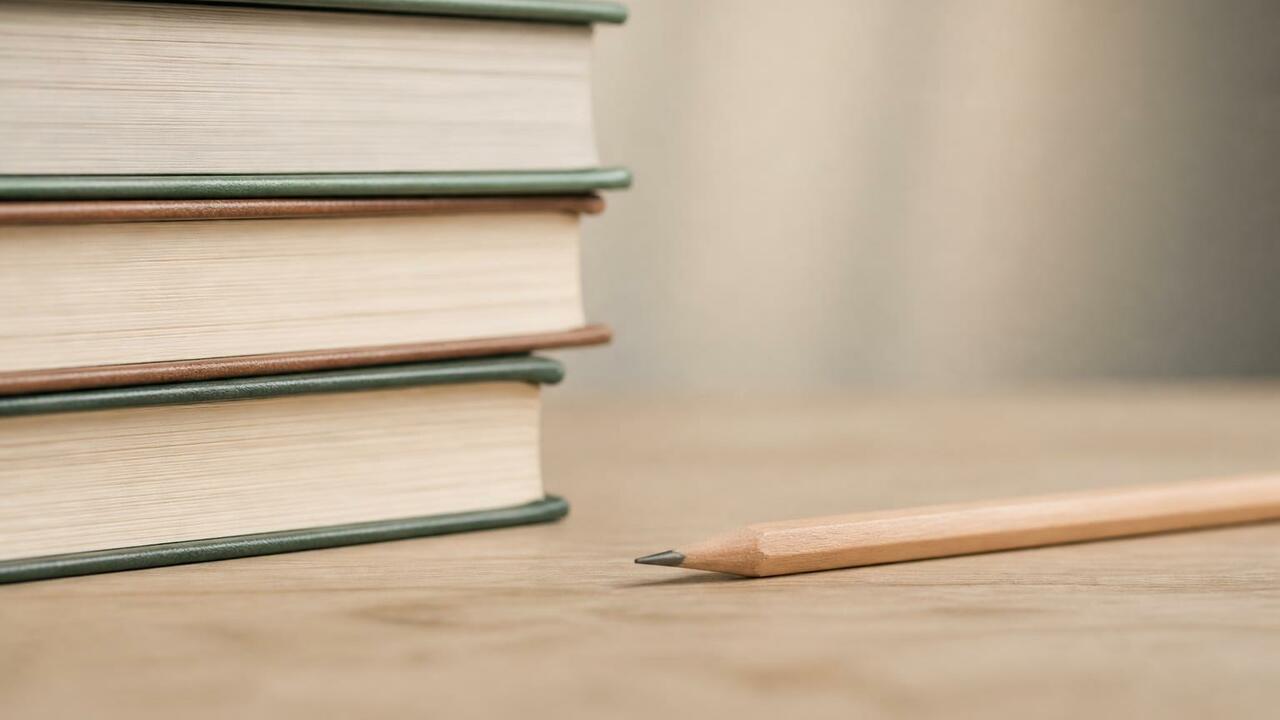 Учитель 15 стобалльников из Казани: секрет — в наставничестве Учитель математики из Казани Кирилл Сергеев под...