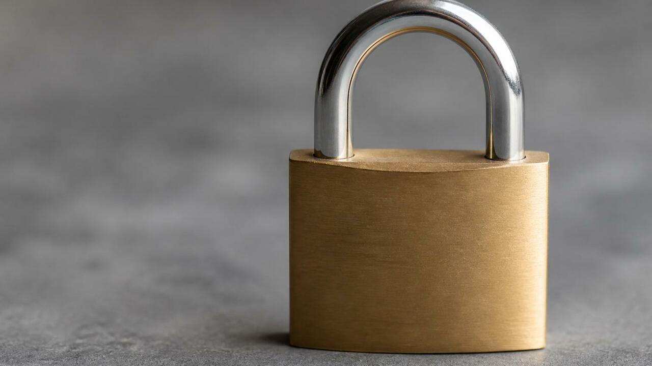 Сотрудница почты в Елабуге похитила из кассы 61...