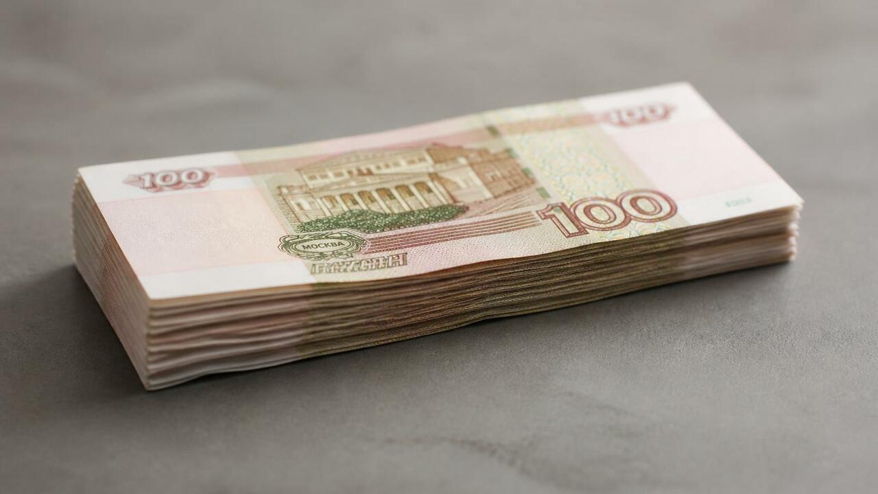 СИБУР увеличил затраты на оплату труда в Татарс...