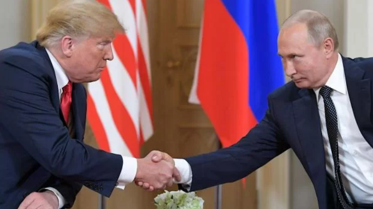 Владимир Путин и Дональд Трамп проведут важный телефонный разговор Пресс-секретарь президента России Дмитрий Песко...