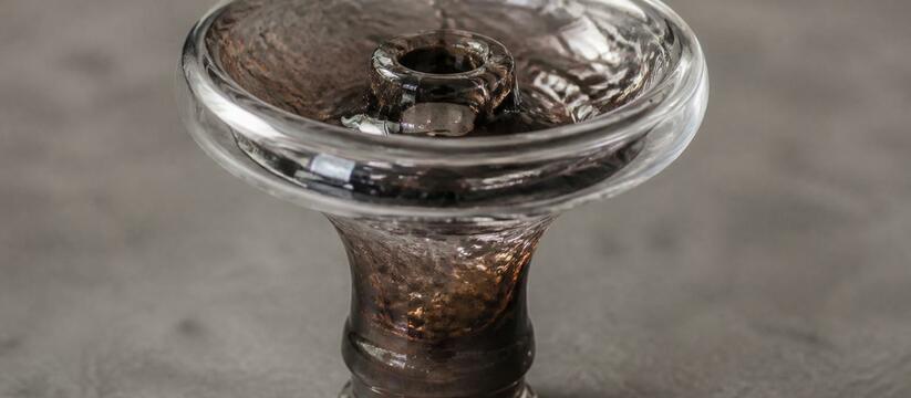 Иностранец в Казани вез 59 колб для кальяна и не задекларировал В аэропорту Казани у иностранца изъяли 59 колб ...
