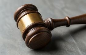 Верховный суд запретил включать долги за капрем...