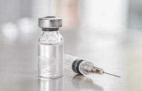 Эксперты FDA одобрили первую мРНК-вакцину от гр...